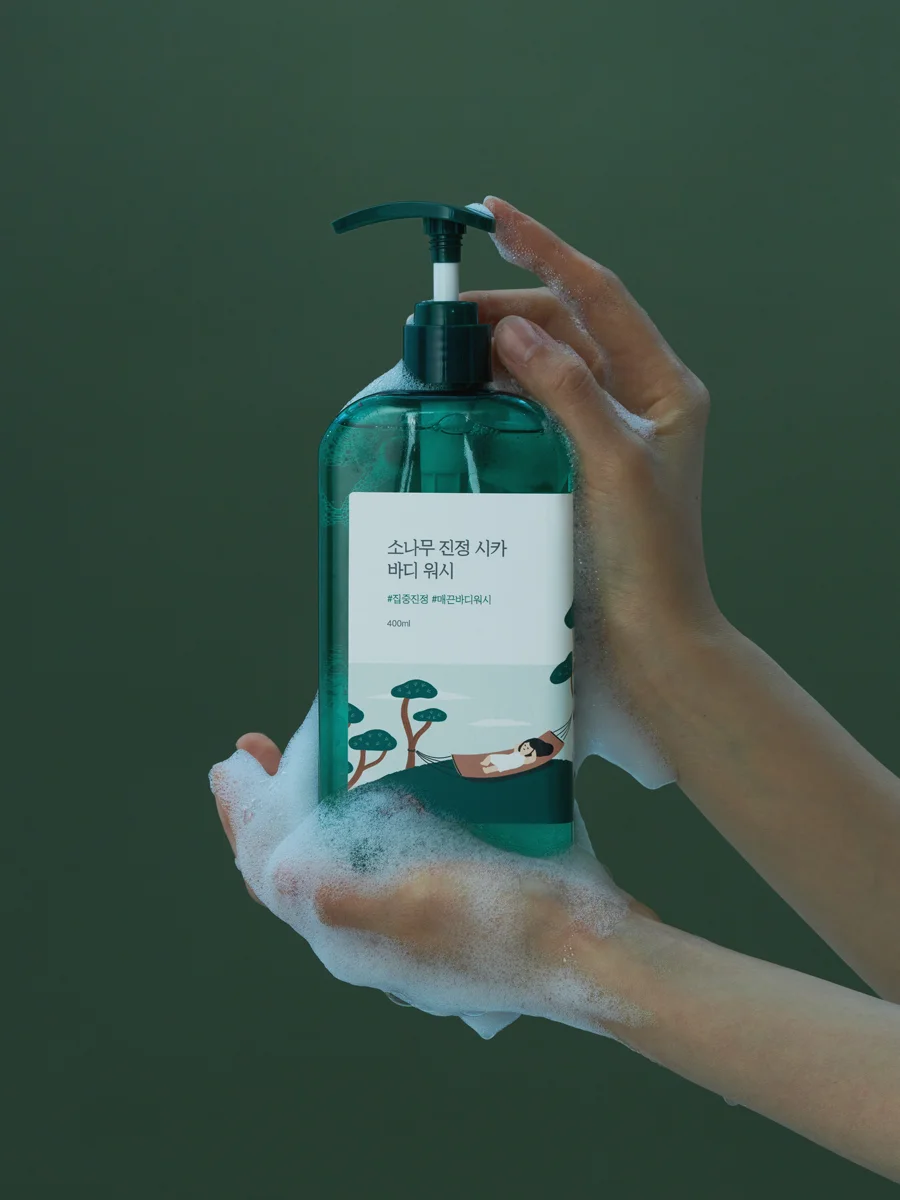 Успокаивающий гель для душа Round Lab Pine Calming Cica Body Wash 400 ml — изображение 4