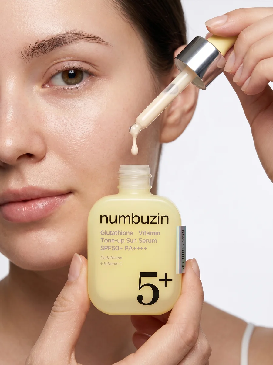 Солнцезащитная тонирующая сыворотка Numbuzin No.5+ Glutathione Vitamin Tone-up Sun Serum SPF50+ PA++++ 30 ml — изображение 3